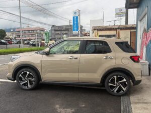 トヨタライズハイブリットZ新車