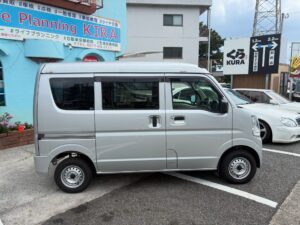 日産 NV100クリッパーバン中古車