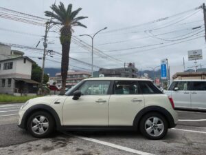 MINI ONE 5ドア中古車