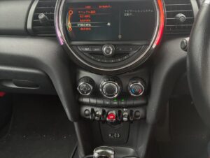 MINI ONE 5ドア中古車